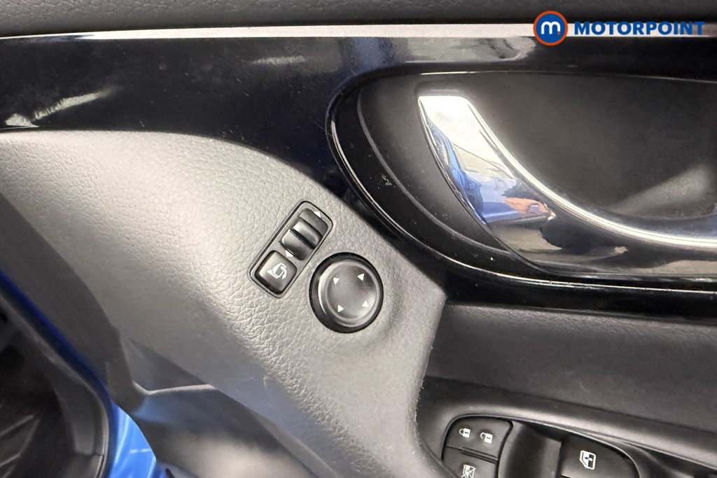 Nissan Qashqai Acenta Premium Manual Petrol SUV - Stock Number (1615817) - 12th supplementary image