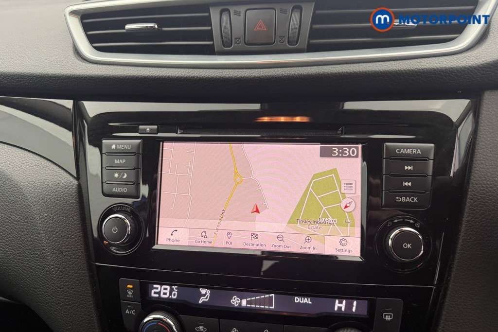 Nissan Qashqai Acenta Premium Manual Petrol SUV - Stock Number (1615817) - 18th supplementary image