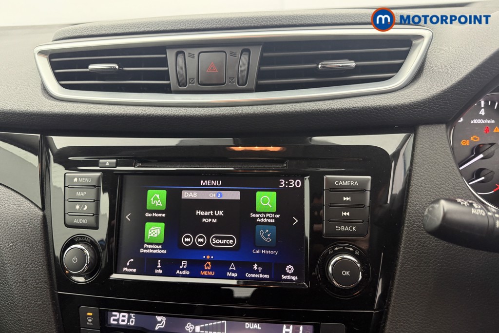 Nissan Qashqai Acenta Premium Manual Petrol SUV - Stock Number (1615817) - 19th supplementary image