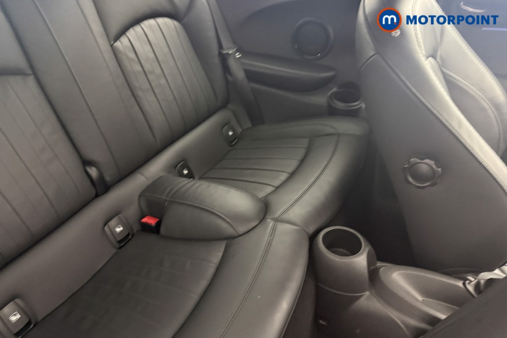 Mini Hatchback Cooper S Exclusive Manual Petrol Hatchback - Stock Number (1615862) - 7th supplementary image