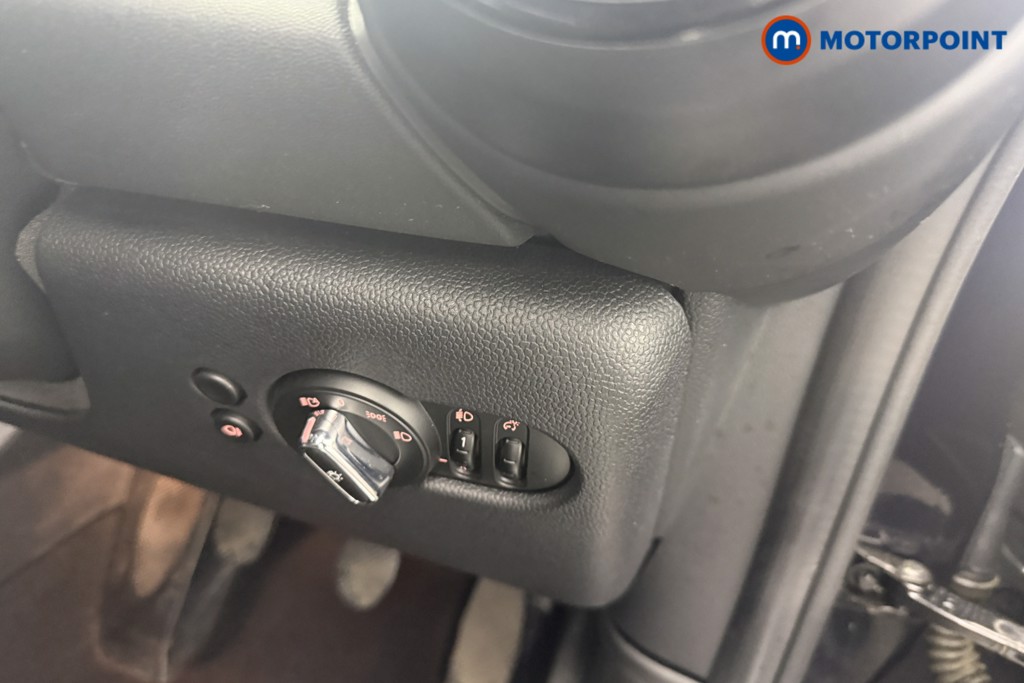 Mini Hatchback Cooper S Exclusive Manual Petrol Hatchback - Stock Number (1615862) - 10th supplementary image