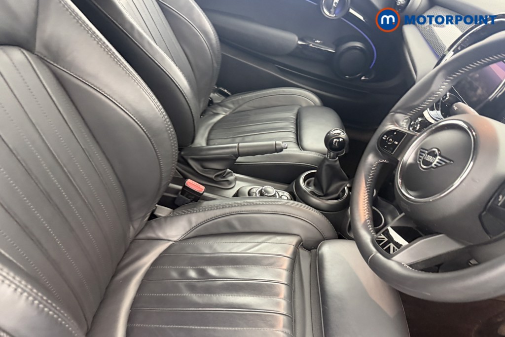 Mini Hatchback Cooper S Exclusive Manual Petrol Hatchback - Stock Number (1615862) - 11th supplementary image