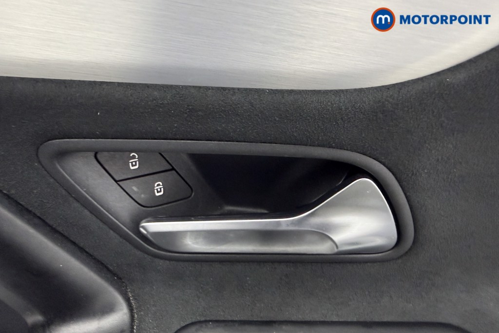 Mercedes-Benz A Class Amg Line Premium Plus Edition Automatic Diesel Saloon - Stock Number (1616485) - 10th supplementary image