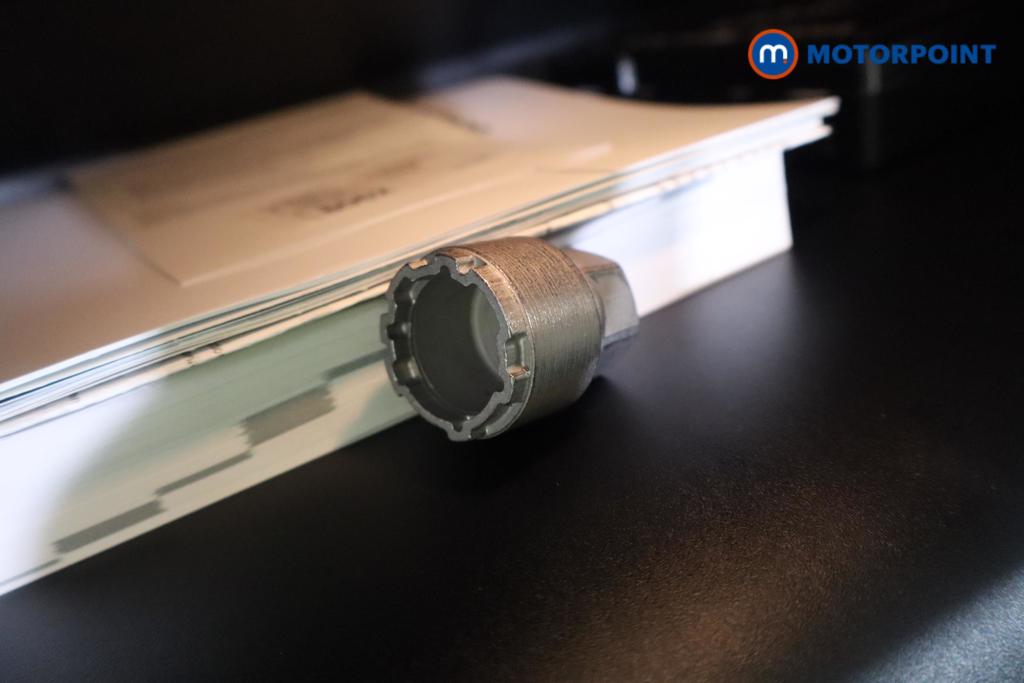 KIA Sportage 3 Automatic Petrol-Electric Hybrid SUV - Stock Number (1616719) - 16th supplementary image