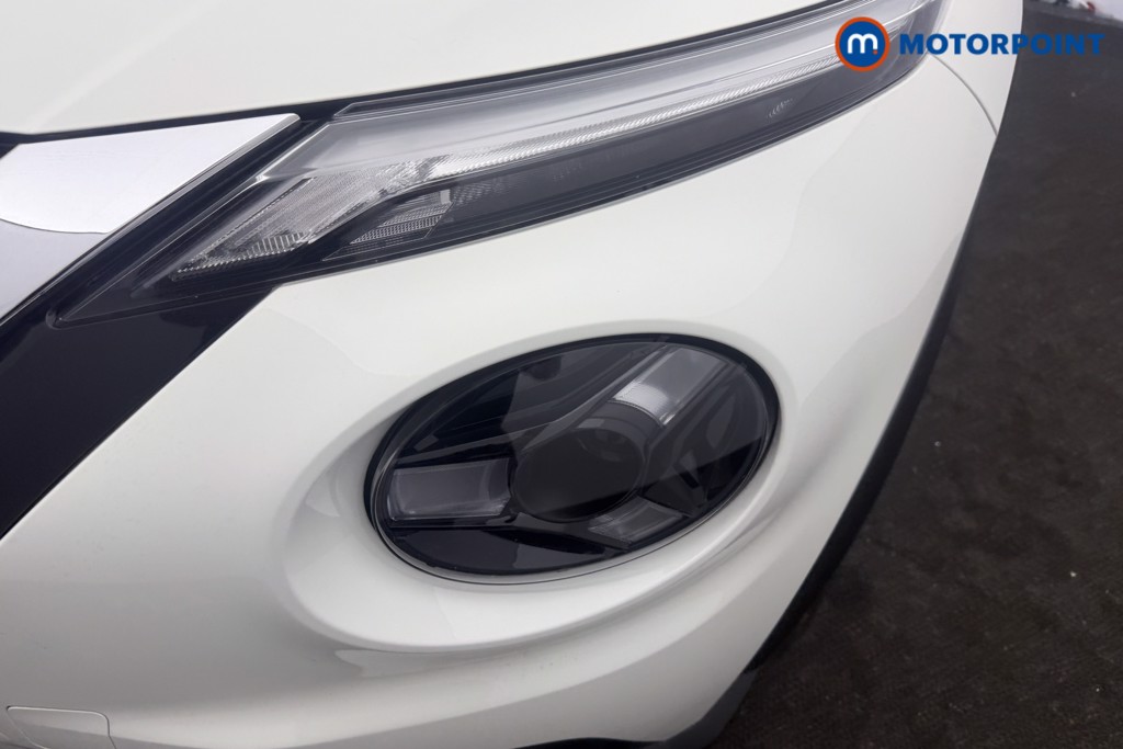 Nissan Juke Acenta Premium Manual Petrol SUV - Stock Number (1616752) - 21st supplementary image