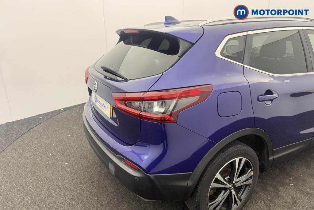Nissan Qashqai N-Connecta Manual Diesel SUV - Stock Number (1616817) - 7th supplementary image