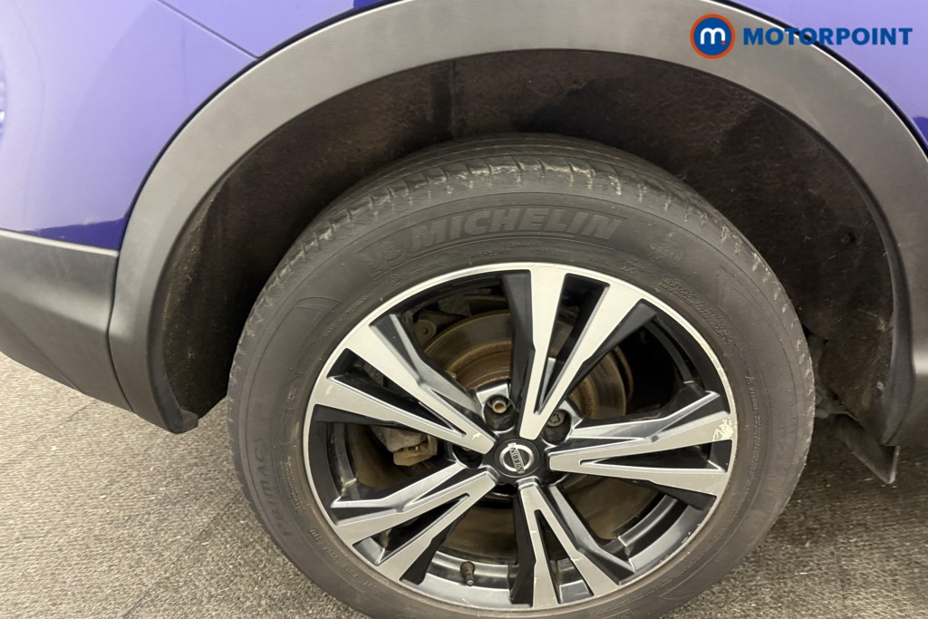 Nissan Qashqai N-Connecta Manual Diesel SUV - Stock Number (1616817) - 8th supplementary image
