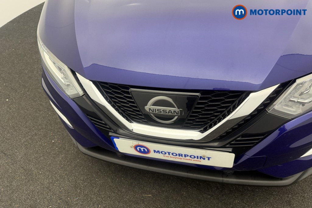 Nissan Qashqai N-Connecta Manual Diesel SUV - Stock Number (1616817) - 23rd supplementary image