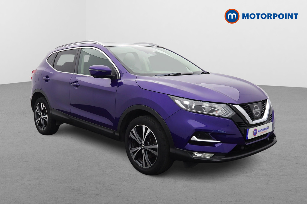 Nissan Qashqai N-Connecta Manual Diesel SUV - Stock Number (1616817) - Drivers side front corner