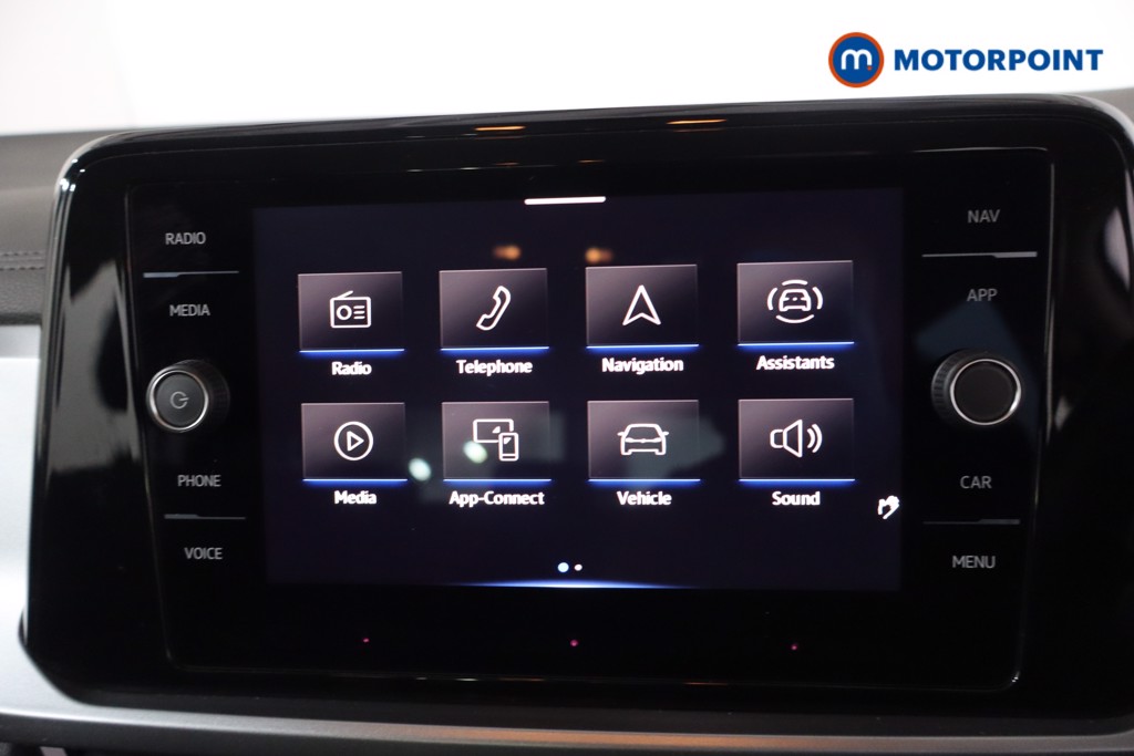 Volkswagen T-Roc Life Manual Petrol SUV - Stock Number (1617054) - 2nd supplementary image