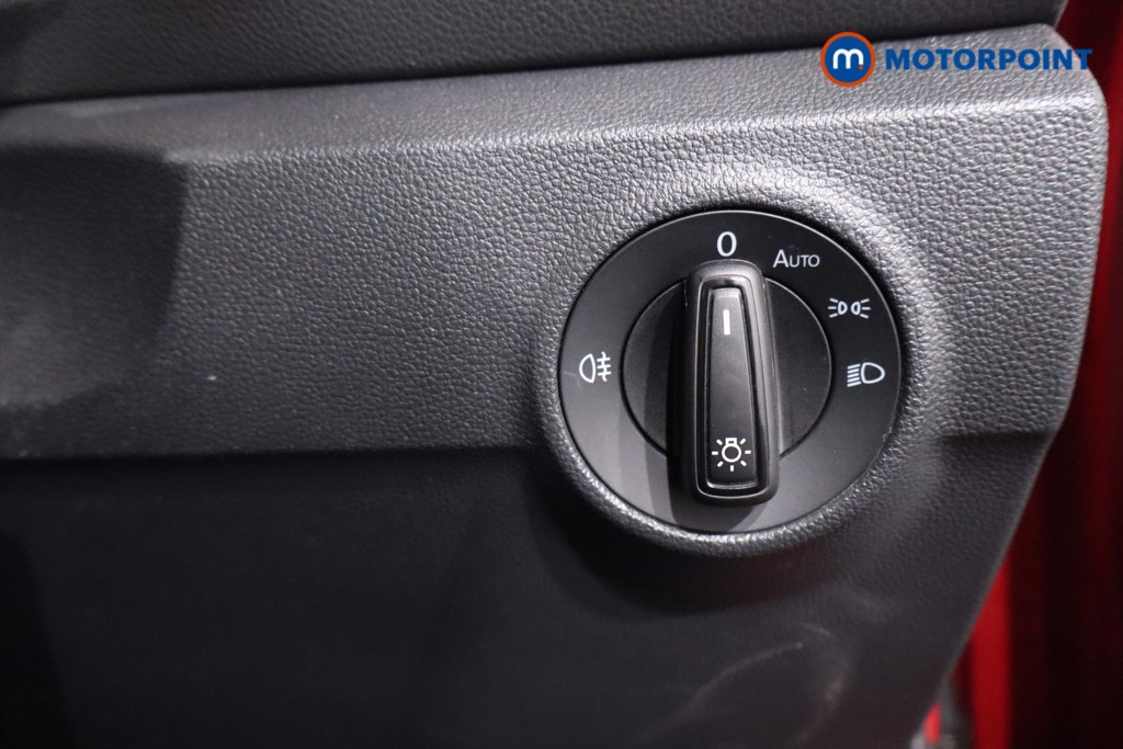 Volkswagen T-Roc Life Manual Petrol SUV - Stock Number (1617054) - 17th supplementary image