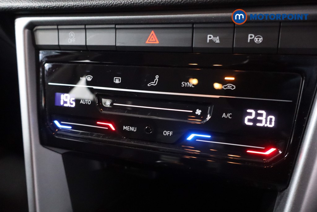 Volkswagen T-Roc Life Manual Petrol SUV - Stock Number (1617054) - 20th supplementary image