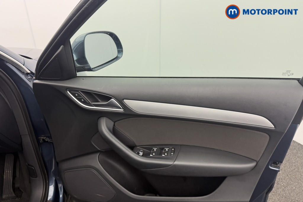 Audi Q3 Sport Automatic Petrol SUV - Stock Number (1617347) - 9th supplementary image