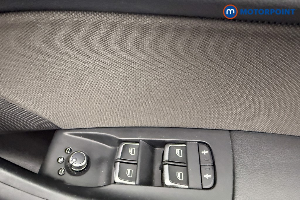 Audi Q3 Sport Automatic Petrol SUV - Stock Number (1617347) - 11th supplementary image