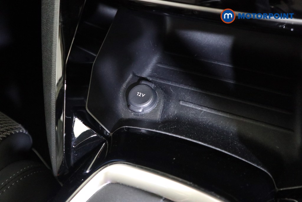 Peugeot 2008 GT Manual Petrol SUV - Stock Number (1617351) - 11th supplementary image