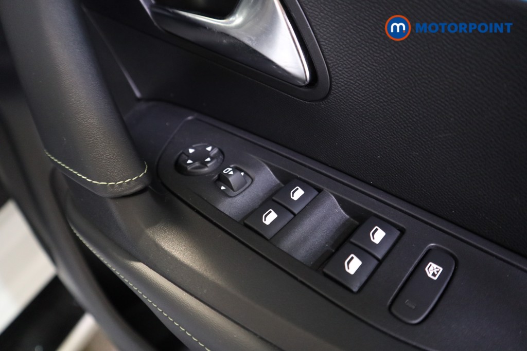 Peugeot 2008 GT Manual Petrol SUV - Stock Number (1617351) - 15th supplementary image