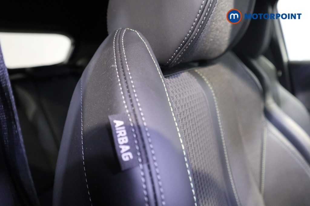 Peugeot 2008 GT Manual Petrol SUV - Stock Number (1617351) - 18th supplementary image