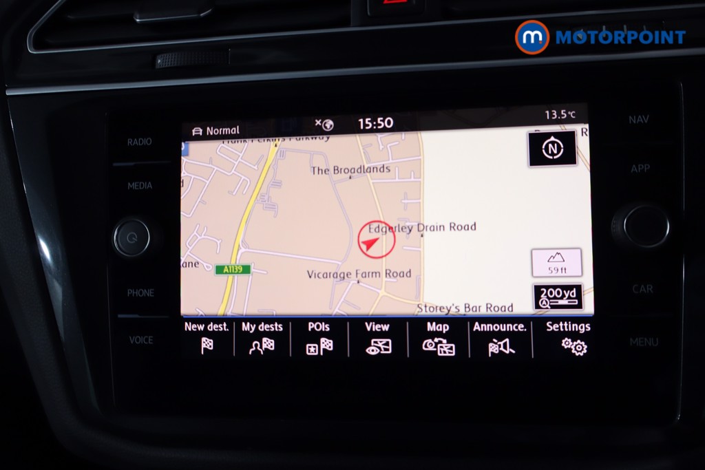 Volkswagen Tiguan R-Line Automatic Petrol SUV - Stock Number (1617639) - 2nd supplementary image