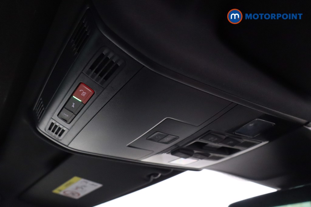 Volkswagen Tiguan R-Line Automatic Petrol SUV - Stock Number (1617639) - 20th supplementary image