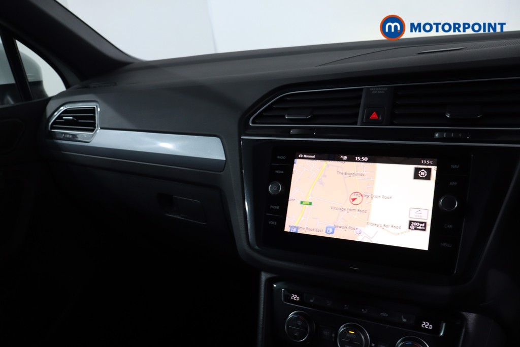 Volkswagen Tiguan R-Line Automatic Petrol SUV - Stock Number (1617639) - 21st supplementary image