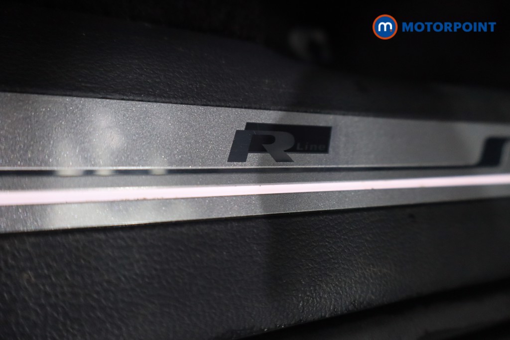 Volkswagen Tiguan R-Line Automatic Petrol SUV - Stock Number (1617639) - 25th supplementary image