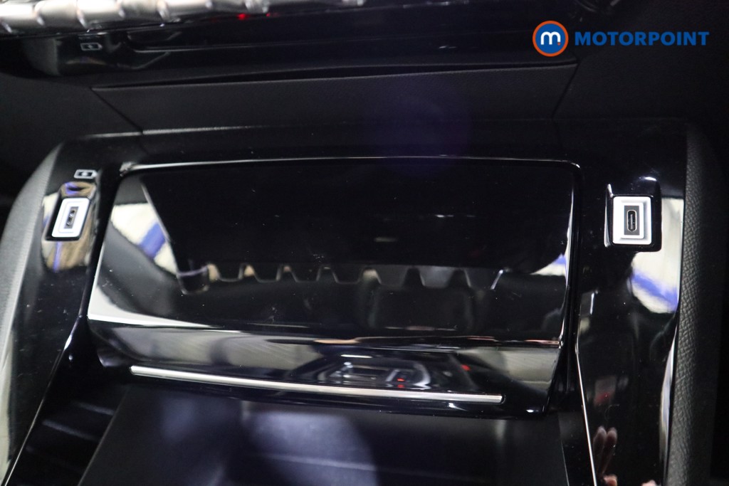 Peugeot 2008 Allure Automatic Petrol SUV - Stock Number (1618511) - 11th supplementary image