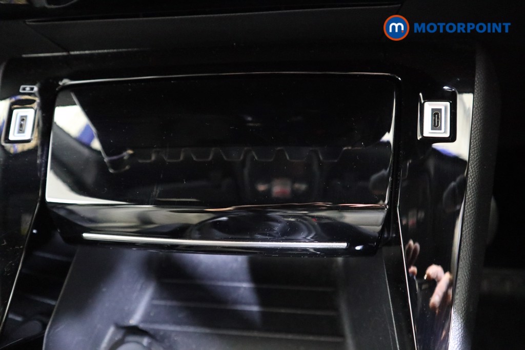 Peugeot 2008 Allure Manual Petrol SUV - Stock Number (1618732) - 9th supplementary image