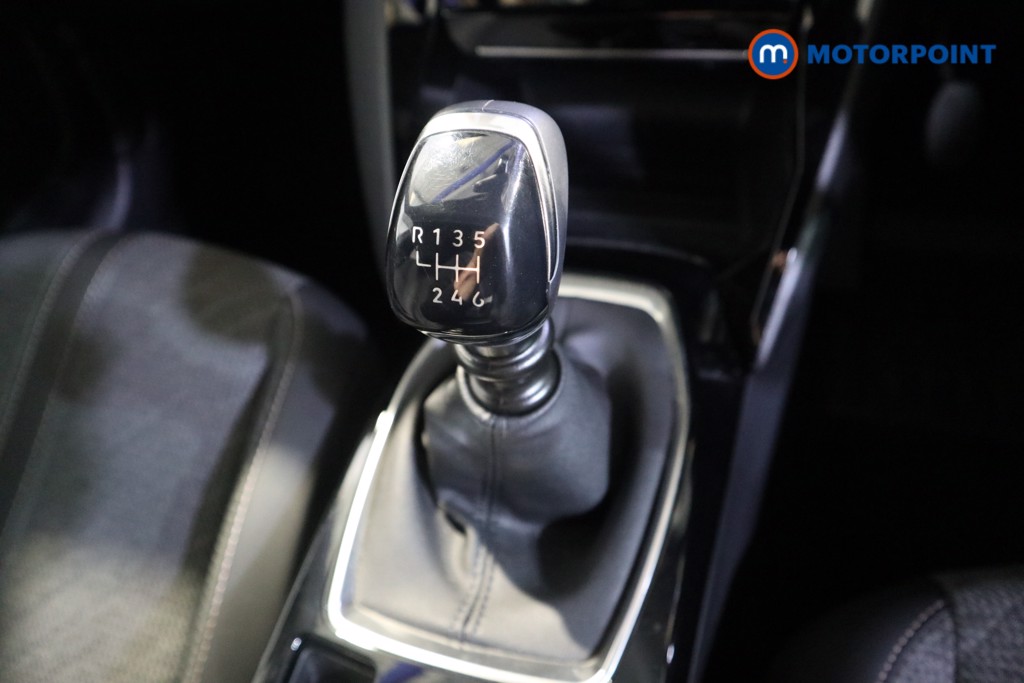 Peugeot 2008 Allure Manual Petrol SUV - Stock Number (1618732) - 11th supplementary image