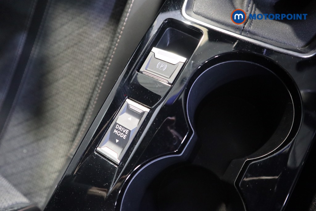 Peugeot 2008 Allure Manual Petrol SUV - Stock Number (1618732) - 12th supplementary image