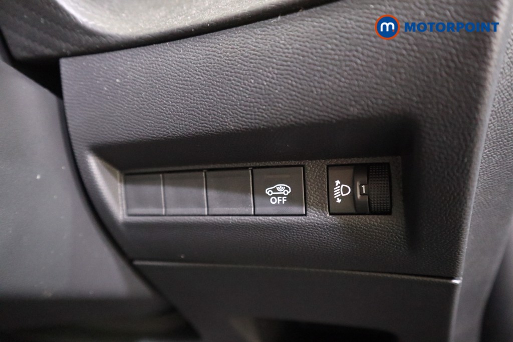 Peugeot 2008 Allure Manual Petrol SUV - Stock Number (1618732) - 13th supplementary image