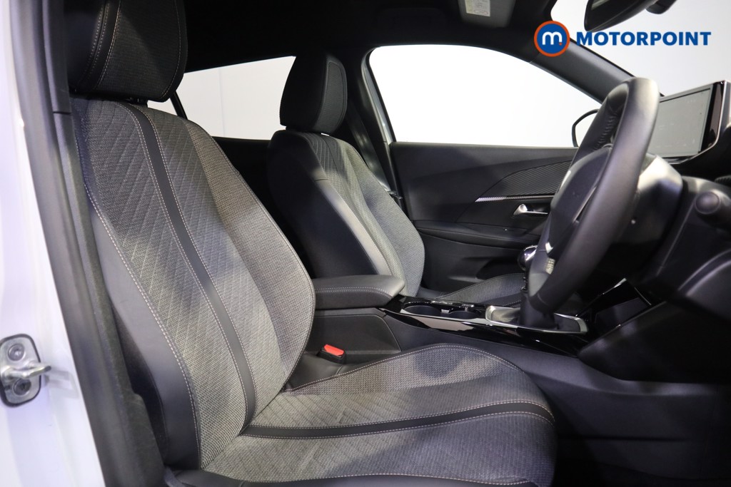 Peugeot 2008 Allure Manual Petrol SUV - Stock Number (1618732) - 15th supplementary image