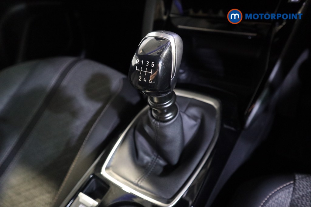 Peugeot 2008 Allure Manual Petrol SUV - Stock Number (1618740) - 12th supplementary image