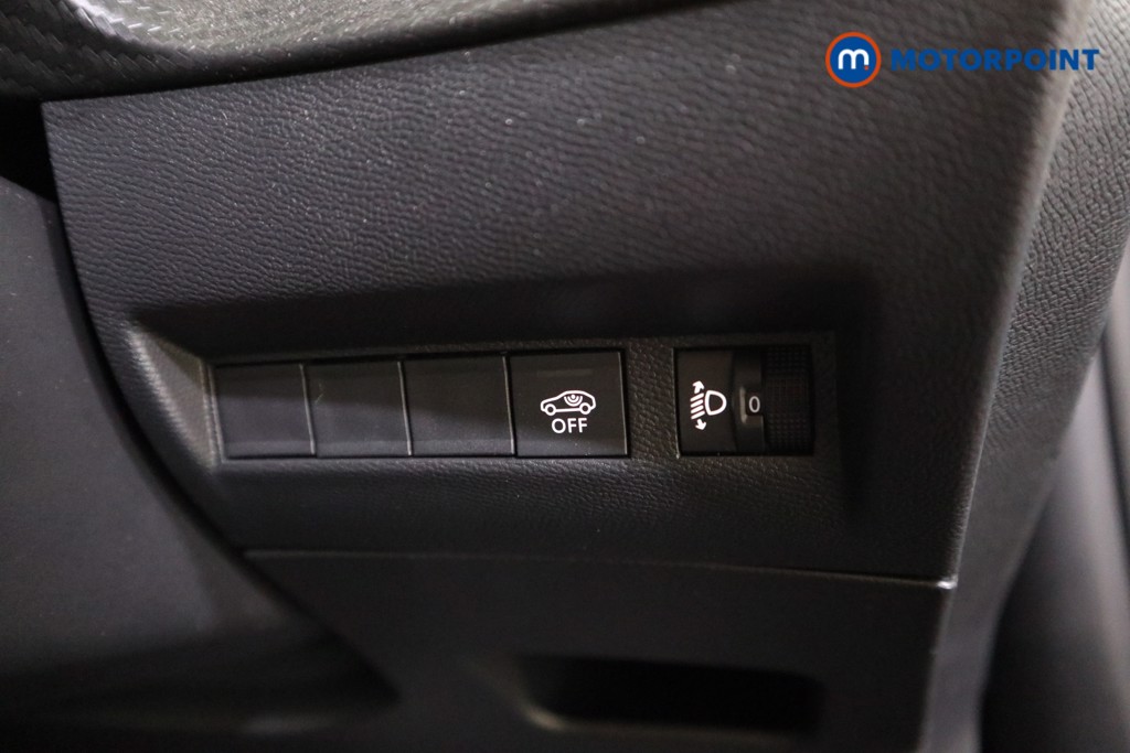 Peugeot 2008 Allure Manual Petrol SUV - Stock Number (1618740) - 13th supplementary image