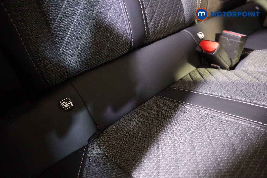 Peugeot 2008 Allure Manual Petrol SUV - Stock Number (1618740) - 17th supplementary image