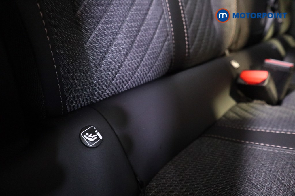 Peugeot 2008 Allure Manual Petrol SUV - Stock Number (1618922) - 16th supplementary image