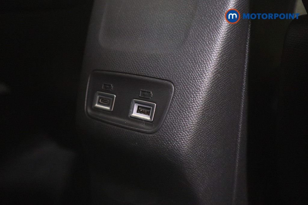 Peugeot 2008 Allure Manual Petrol SUV - Stock Number (1618922) - 17th supplementary image