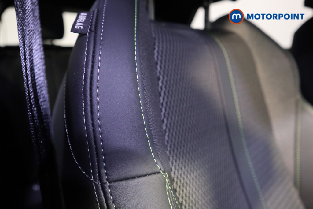 Peugeot 2008 GT Automatic Petrol SUV - Stock Number (1618923) - 17th supplementary image