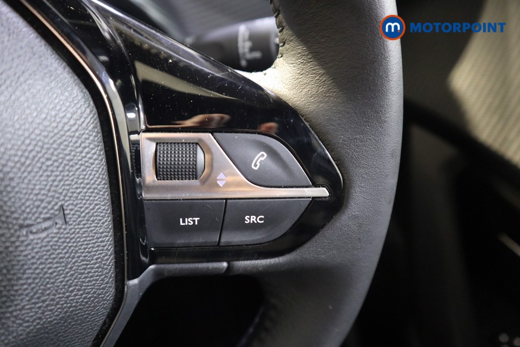 Peugeot 2008 Allure Manual Petrol SUV - Stock Number (1618943) - 4th supplementary image