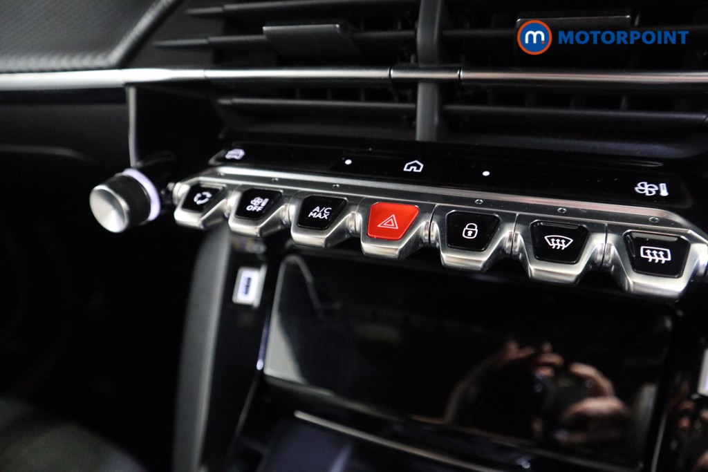 Peugeot 2008 Allure Manual Petrol SUV - Stock Number (1618943) - 8th supplementary image