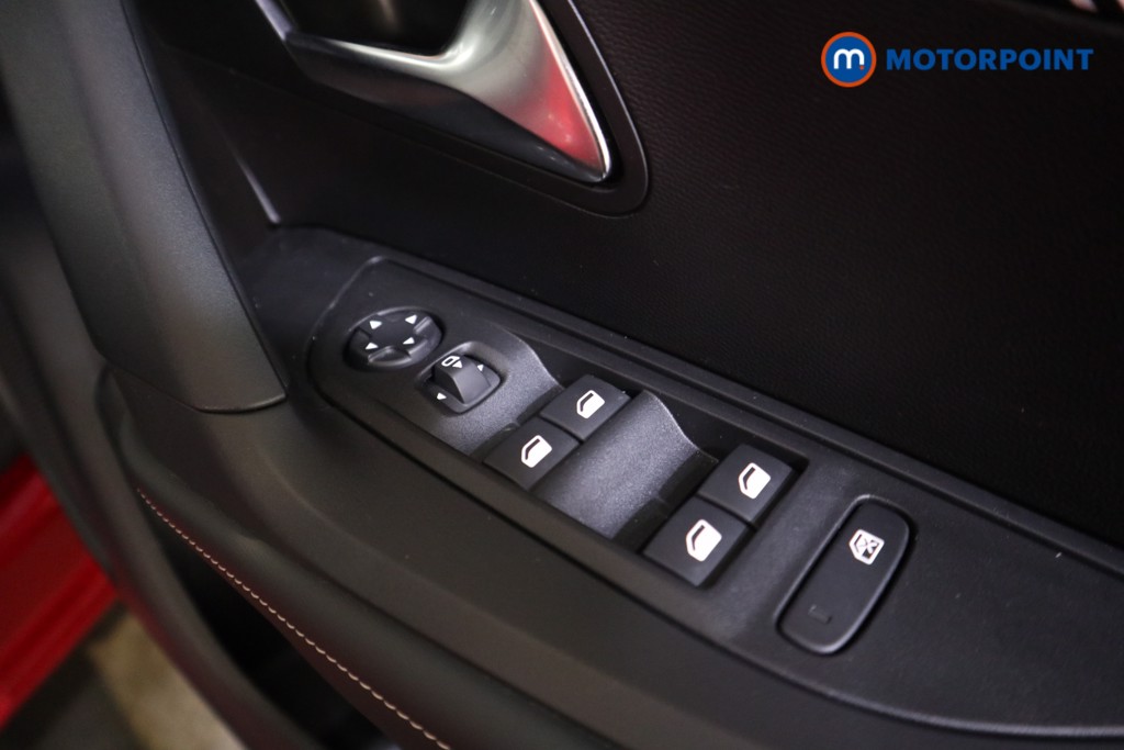 Peugeot 2008 Allure Manual Petrol SUV - Stock Number (1618962) - 14th supplementary image