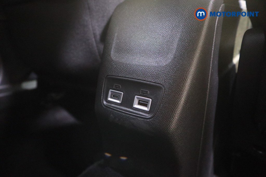 Peugeot 2008 Allure Manual Petrol SUV - Stock Number (1618962) - 18th supplementary image