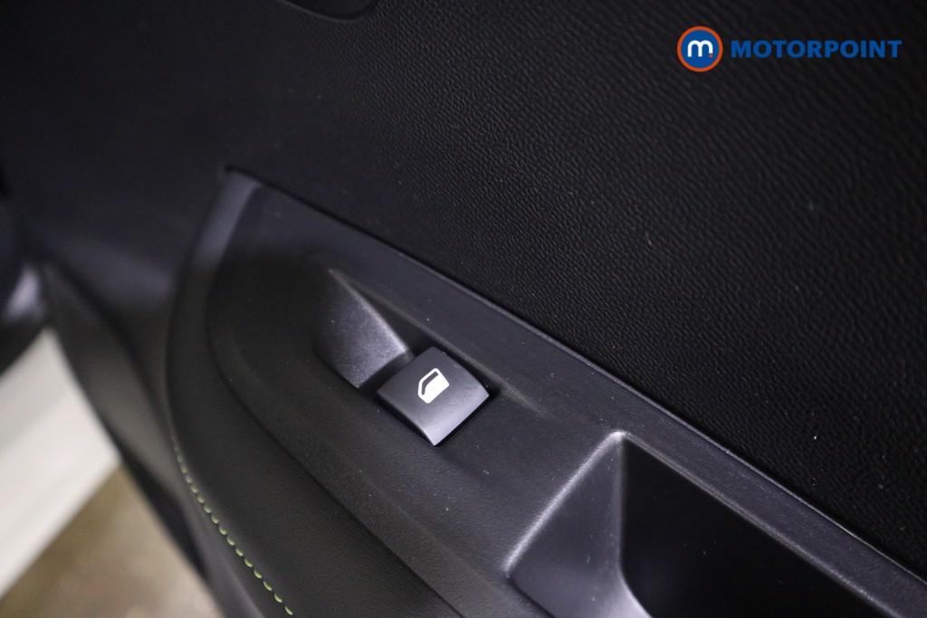 Peugeot 2008 GT Automatic Petrol SUV - Stock Number (1619001) - 22nd supplementary image