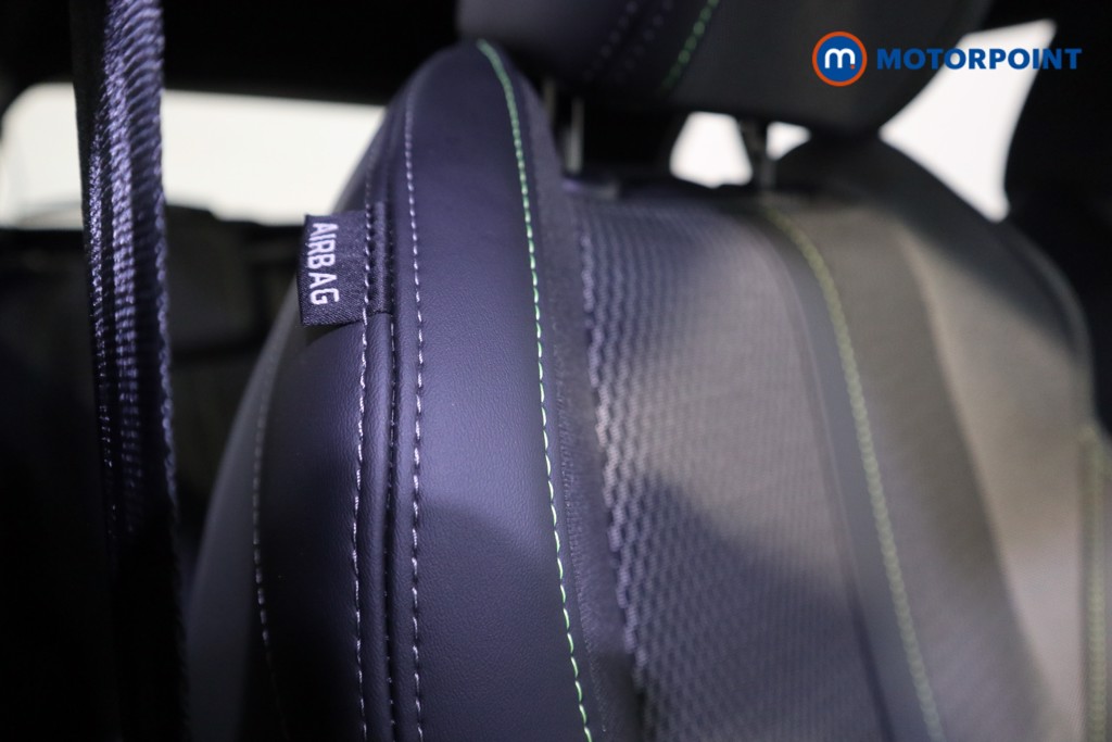 Peugeot 2008 GT Automatic Petrol SUV - Stock Number (1619002) - 17th supplementary image