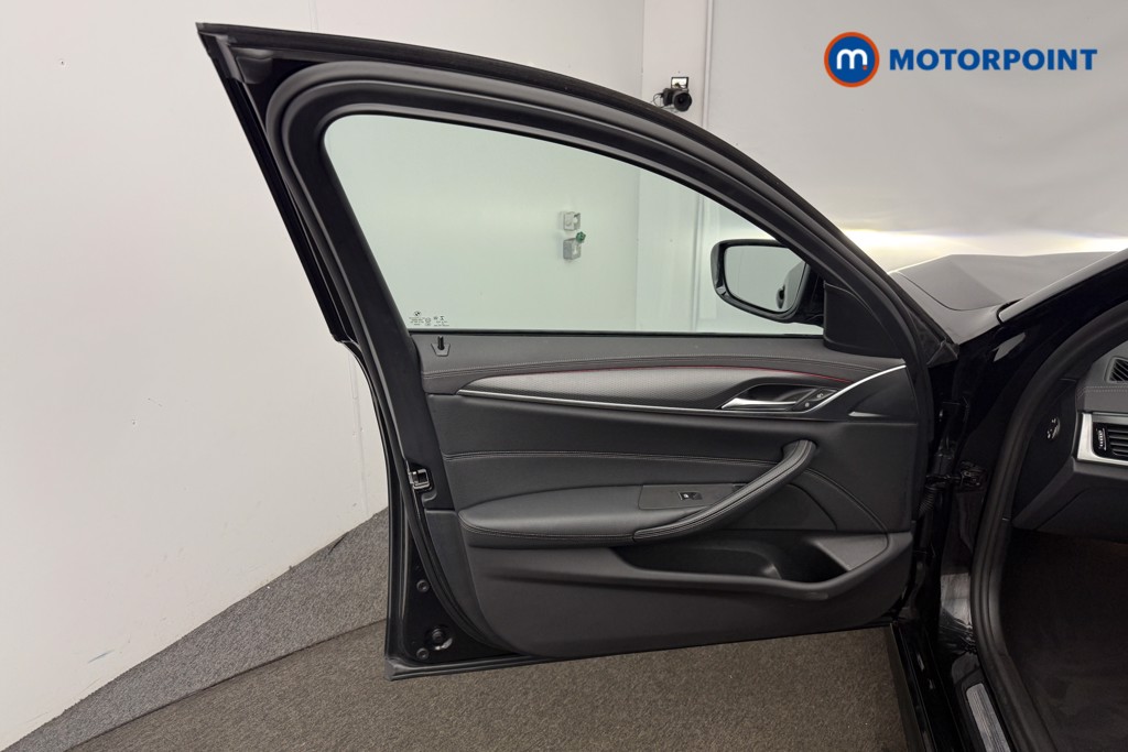 BMW 5 Series M Sport Automatic Diesel Estate - Stock Number (1619271) - 4th supplementary image
