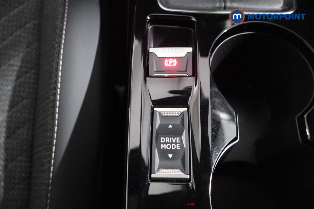 Peugeot 2008 Allure Manual Petrol SUV - Stock Number (1619295) - 3rd supplementary image
