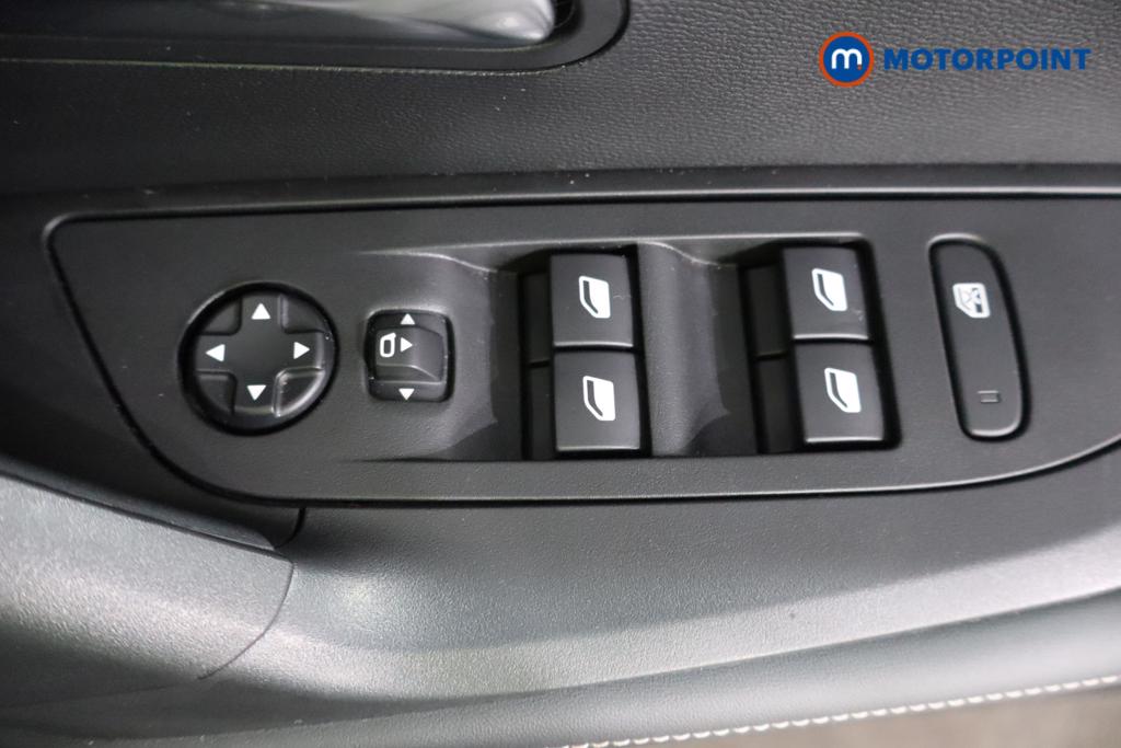 Peugeot 2008 Allure Manual Petrol SUV - Stock Number (1619295) - 12th supplementary image
