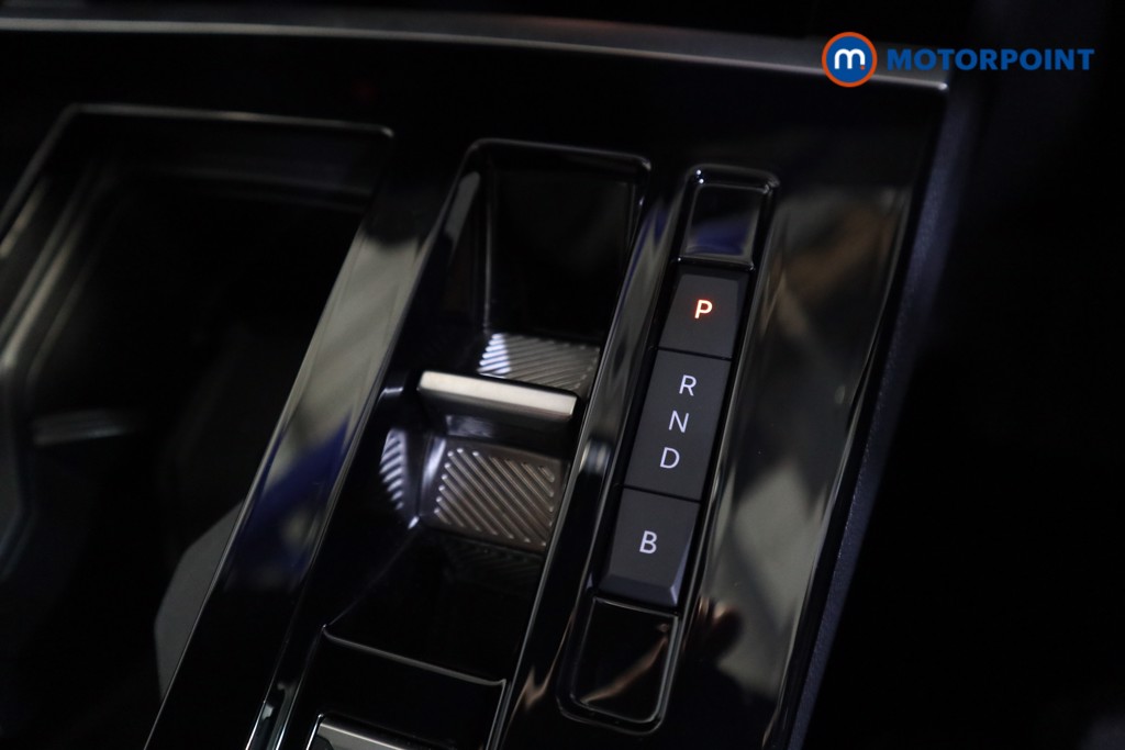 Vauxhall Astra Ultimate Automatic Petrol Plug-In Hybrid Hatchback - Stock Number (1619314) - 13th supplementary image