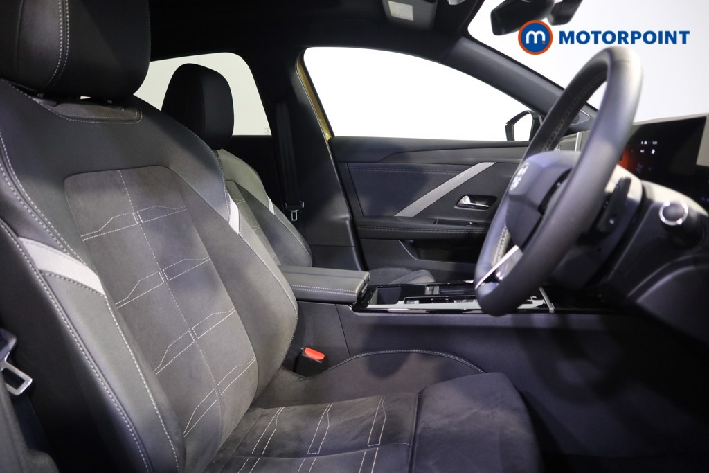 Vauxhall Astra Ultimate Automatic Petrol Plug-In Hybrid Hatchback - Stock Number (1619314) - 19th supplementary image