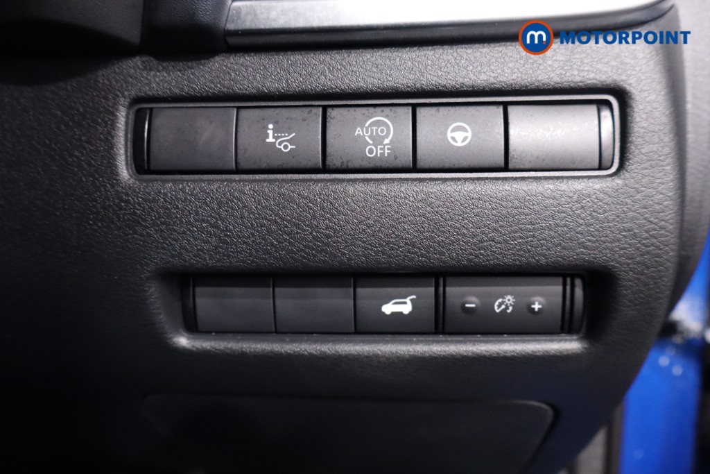 Nissan Qashqai Tekna Automatic Petrol SUV - Stock Number (1619356) - 17th supplementary image