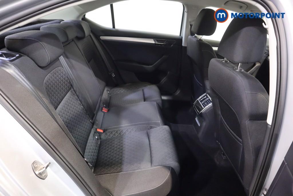 Skoda Superb SE Automatic Petrol Hatchback - Stock Number (1619425) - 7th supplementary image